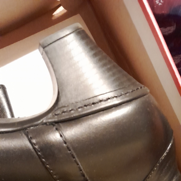 Like new COBB HILL New Balance Black Knee high Simone Leather Boots Size 11 - Picture 2 of 6